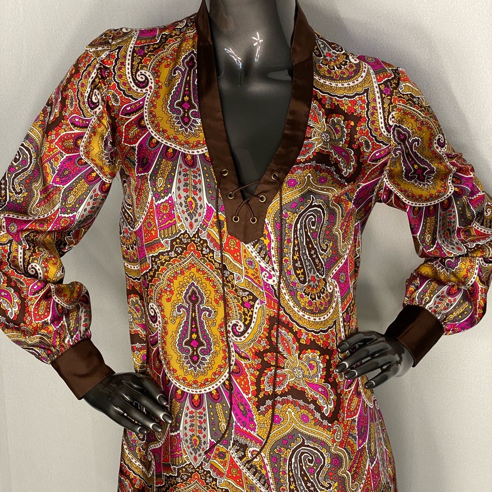 TIBI SILK MULTI COLOR PAISLEY LACEUP DRE…